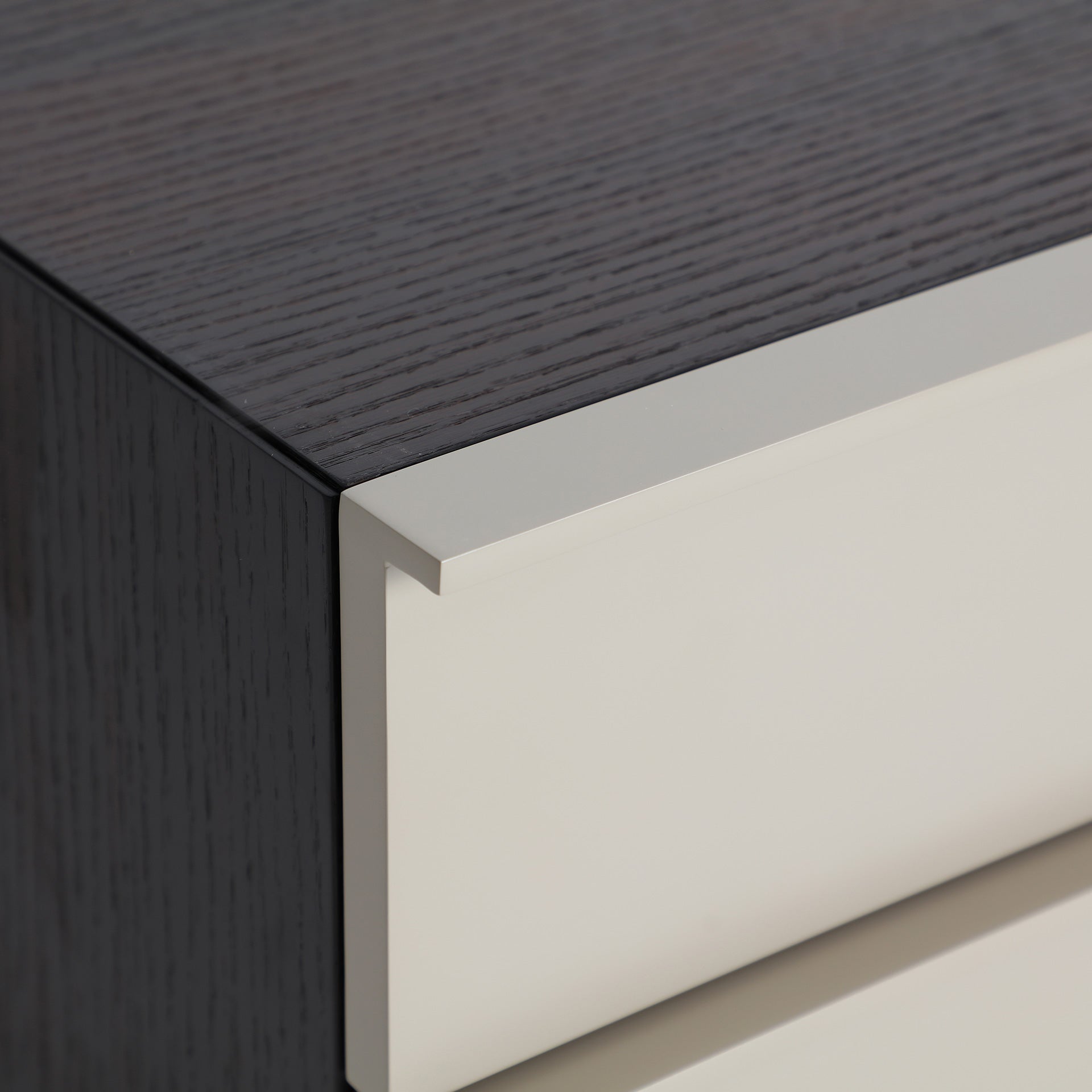 LINDFLUR BEDSIDE TABLE - ramustudio