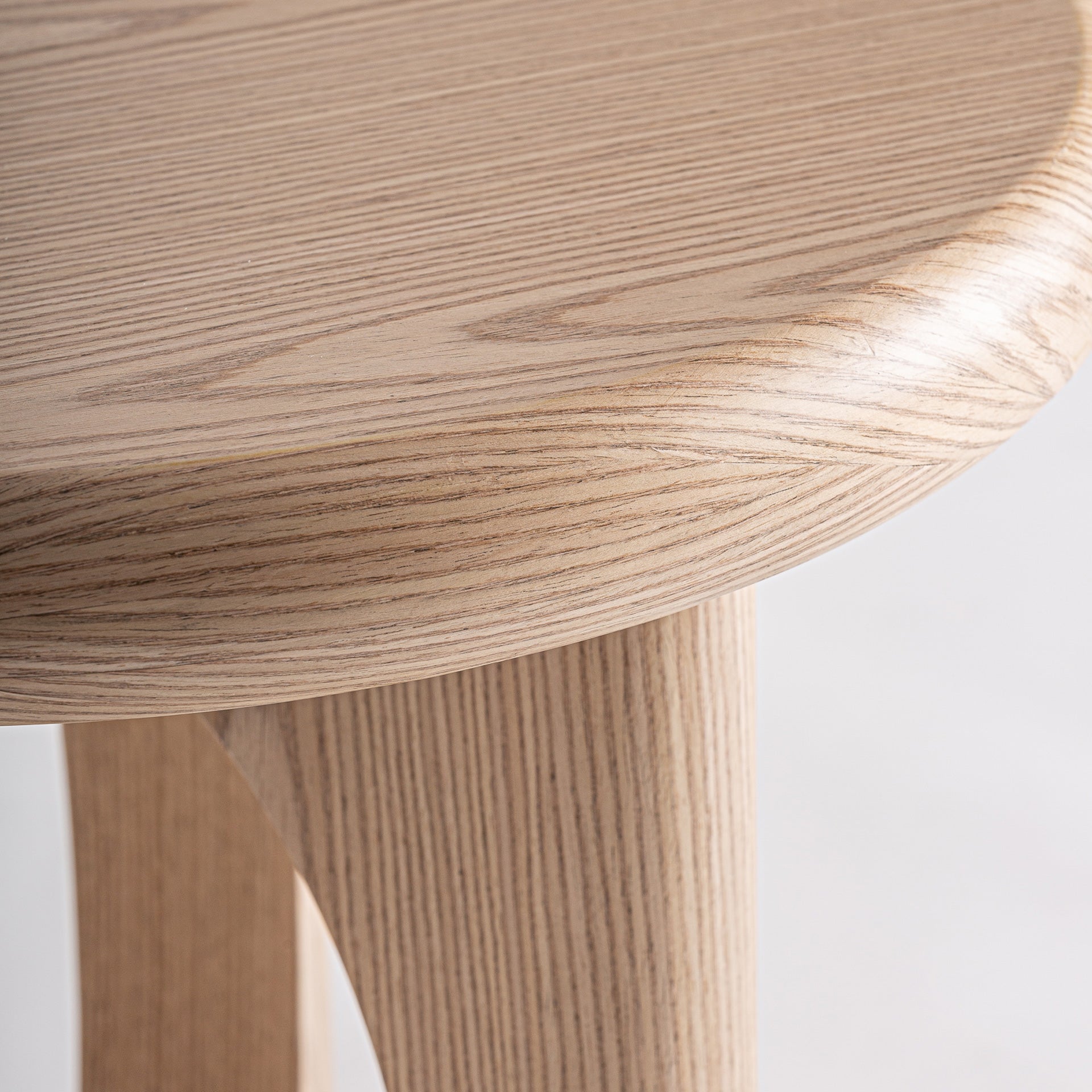 LIRA COFFEE TABLE - ramustudio