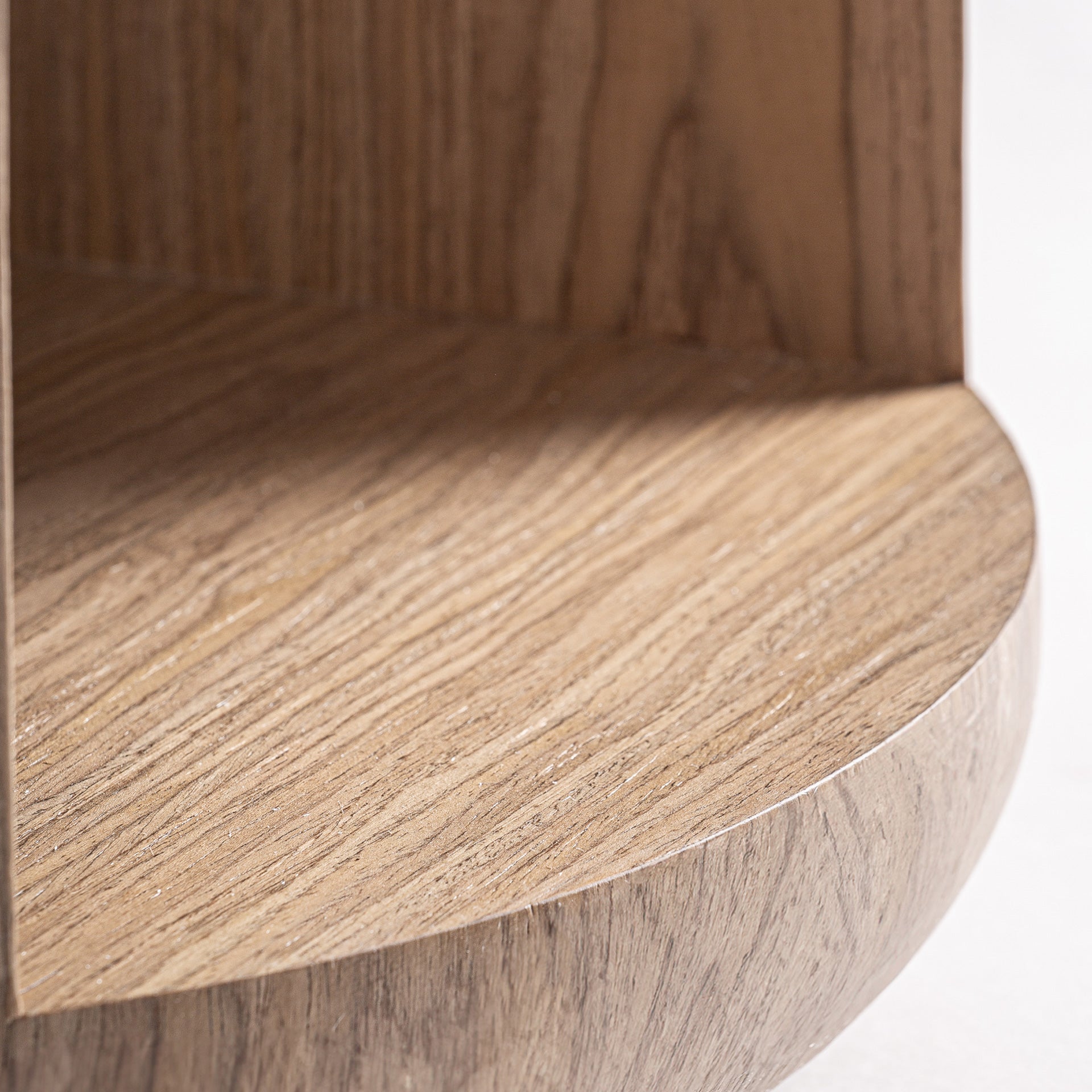 LIRA SIDE TABLE - ramustudio