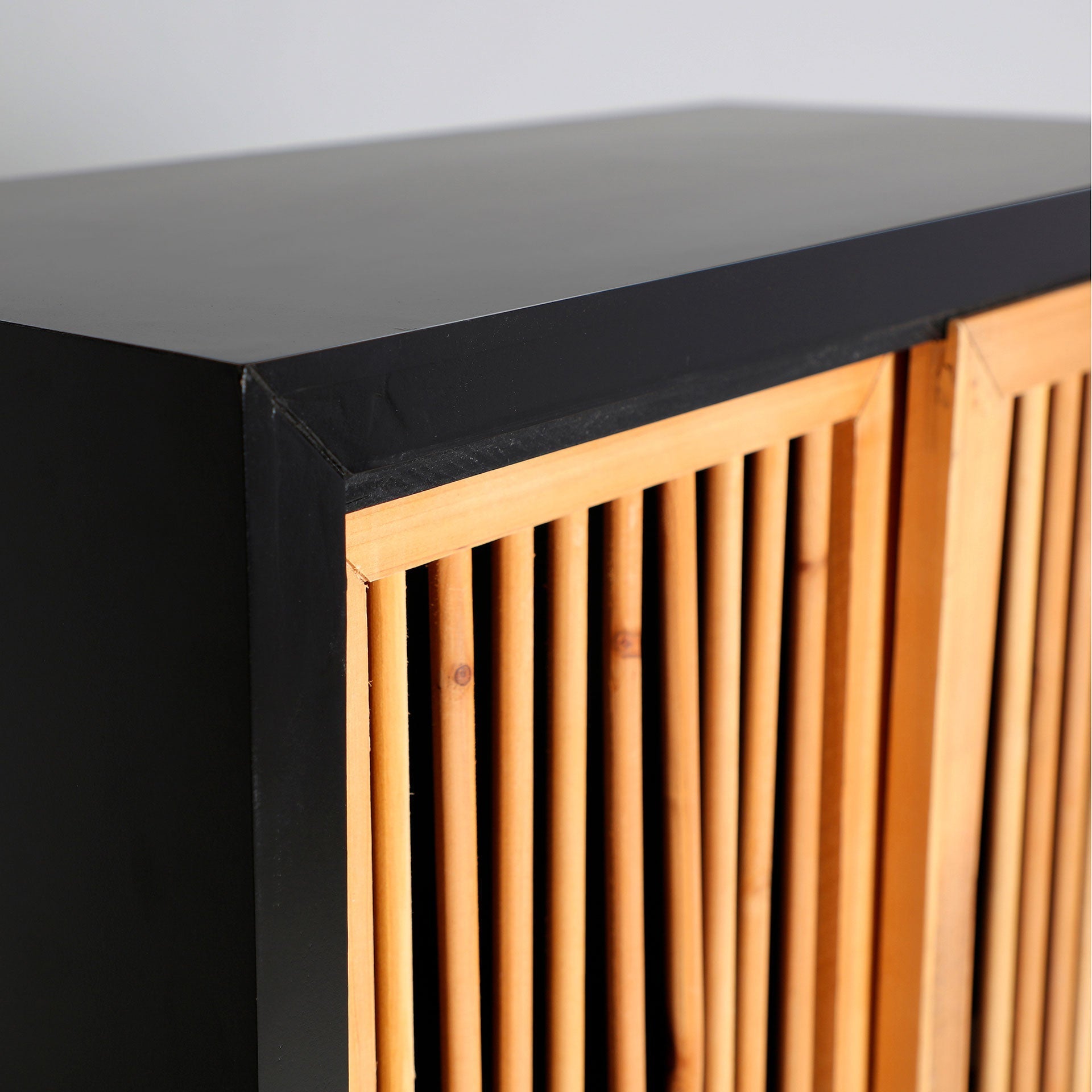 LOMQUI WARDROBE in a modern interior setting