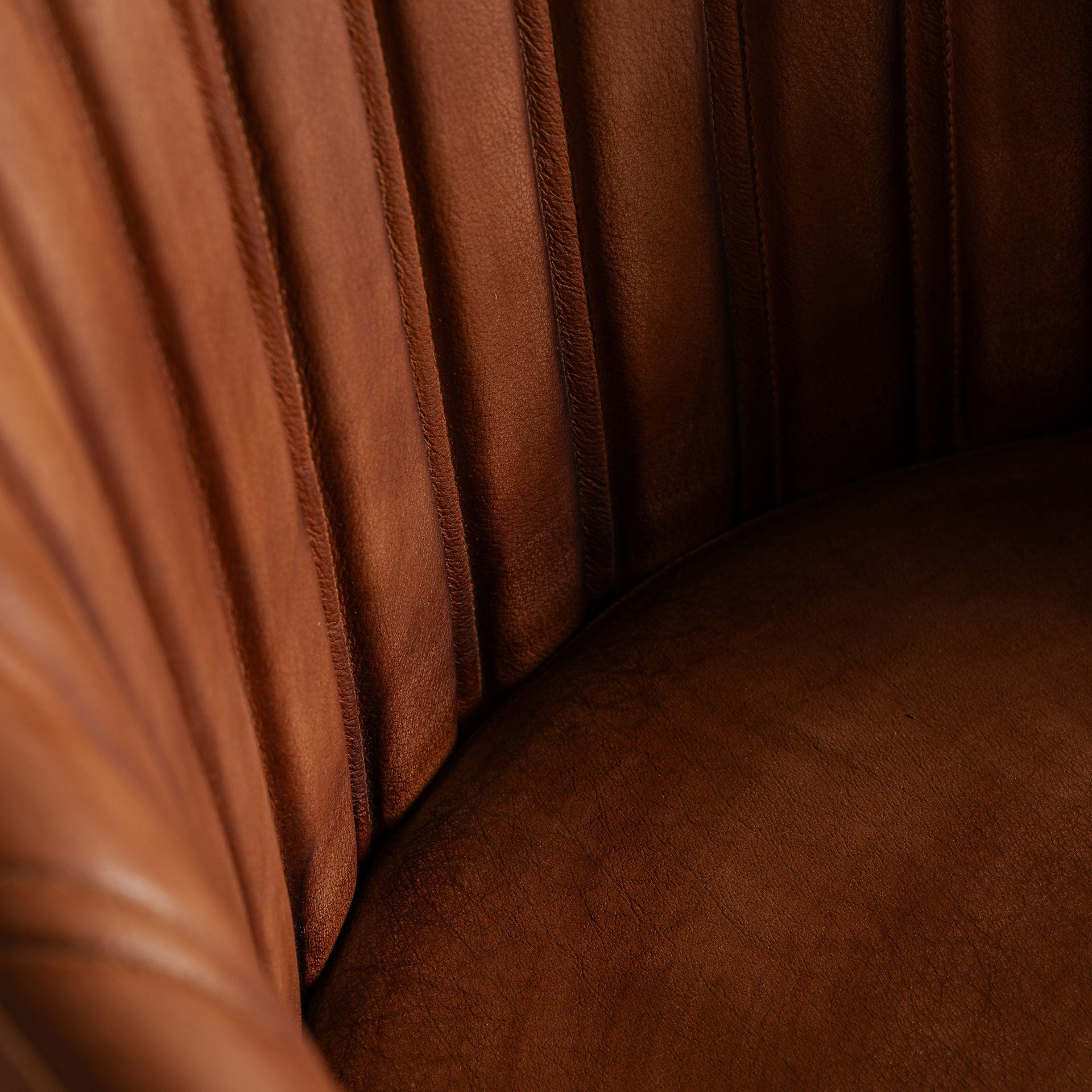 LUARD CHAIR - ramustudio