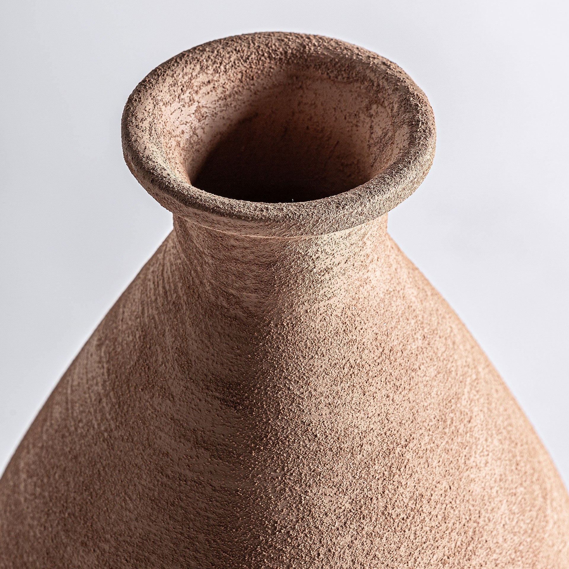 NERAC VASE - ramustudio