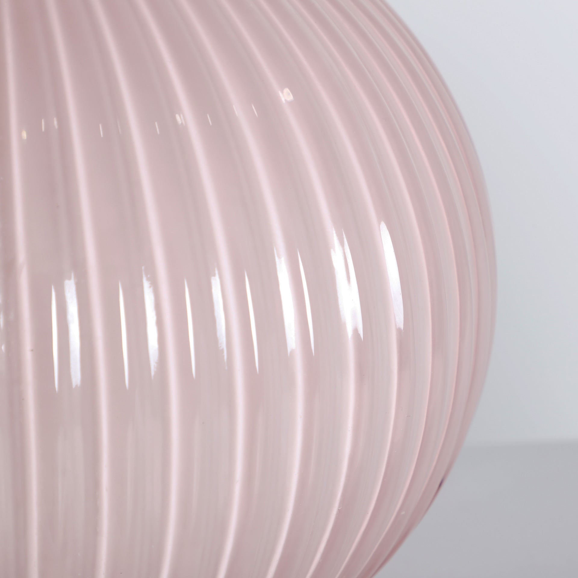 NUDE VASE - ramustudio