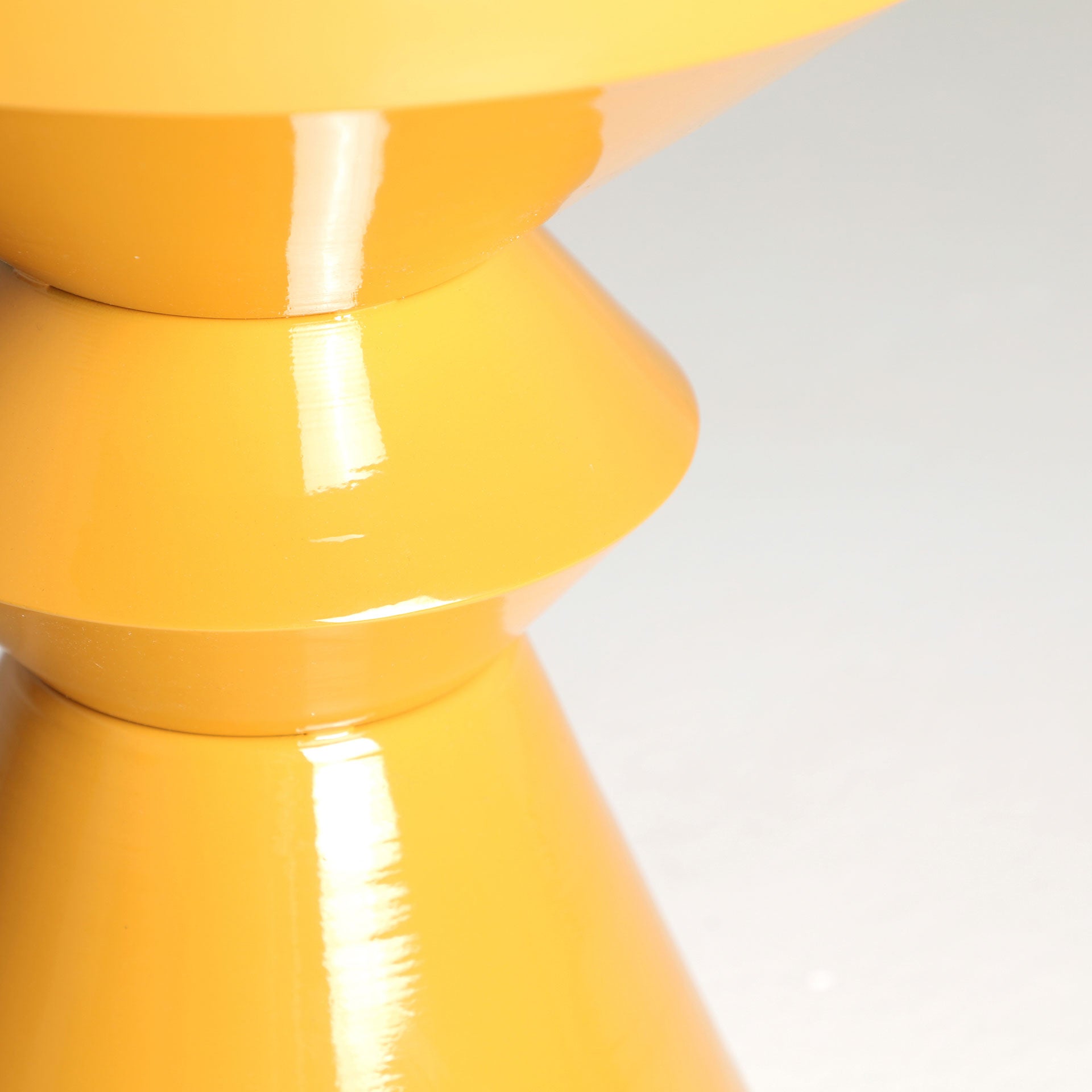 OLTEN SIDE TABLE - ramustudio