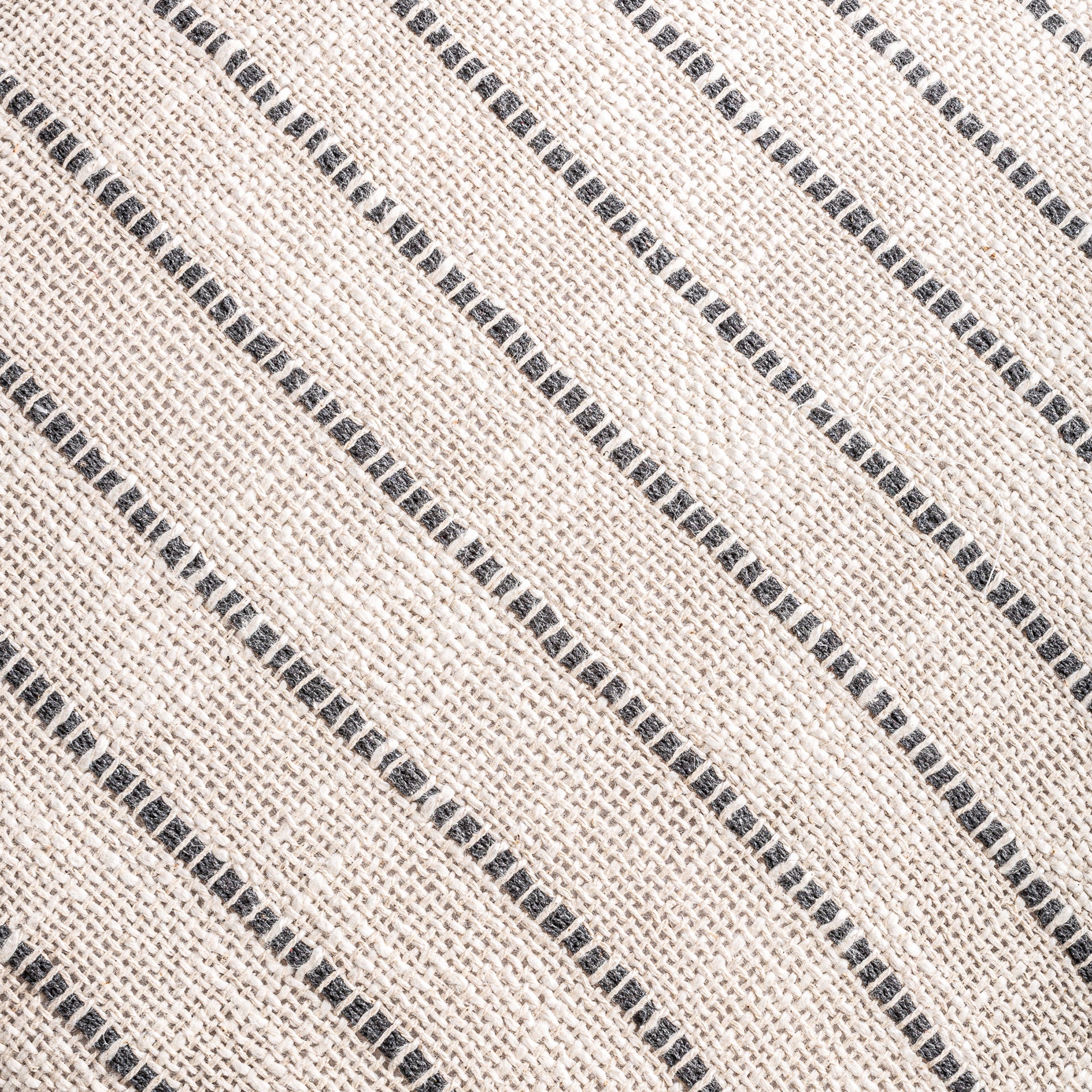 SALEHA CUSHION - ramustudio