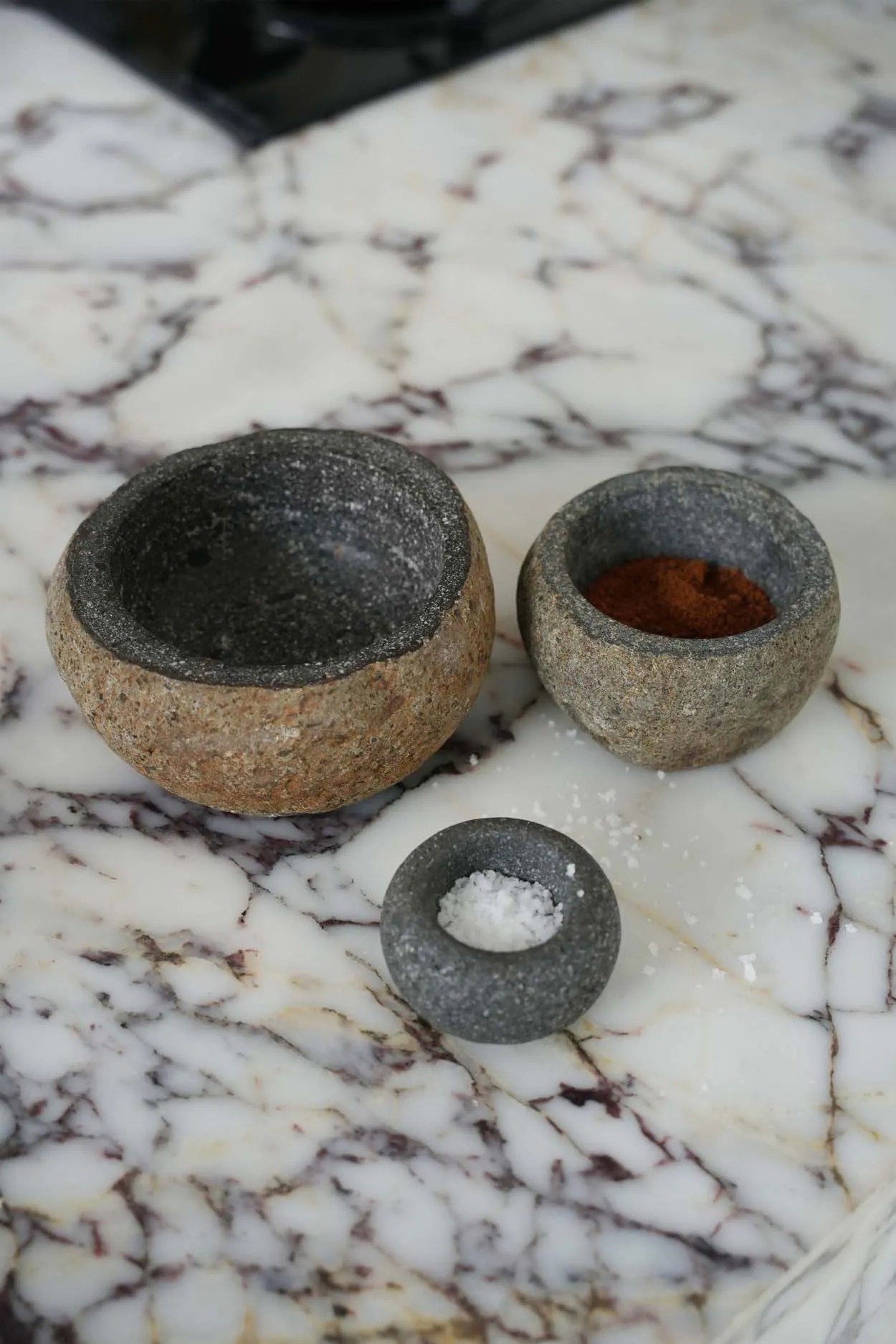 The River Stone Bowl - Black - S