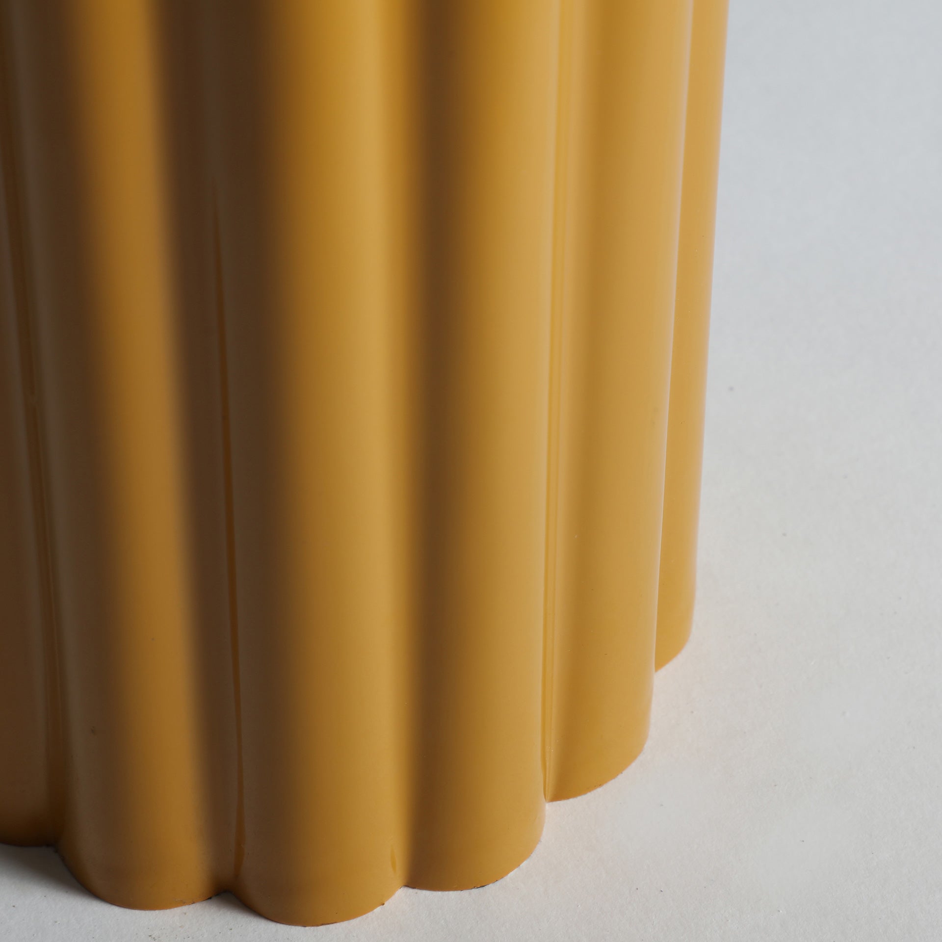 TRESA TABLE LAMP - ramustudio