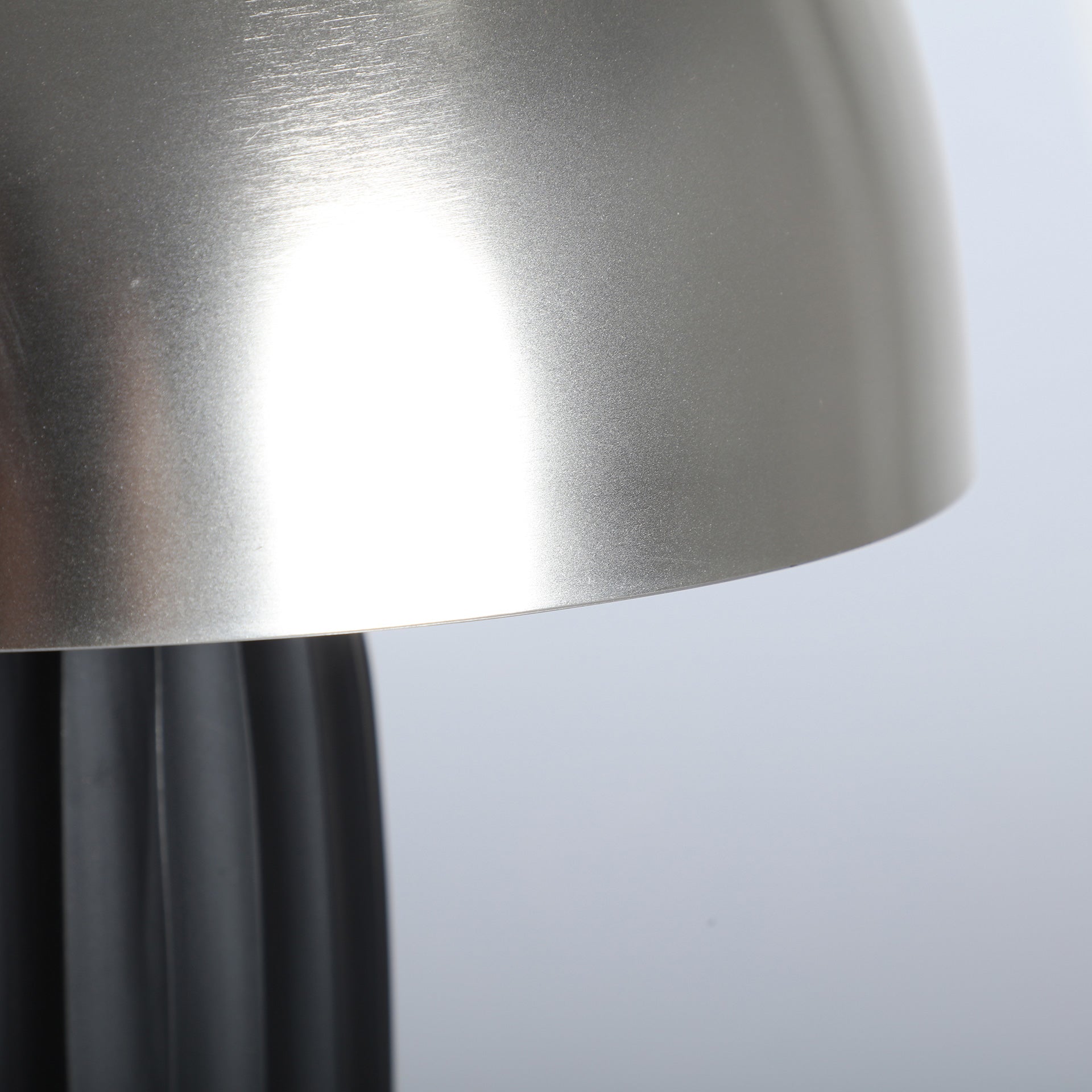 VALHESA TABLE LAMP - ramustudio