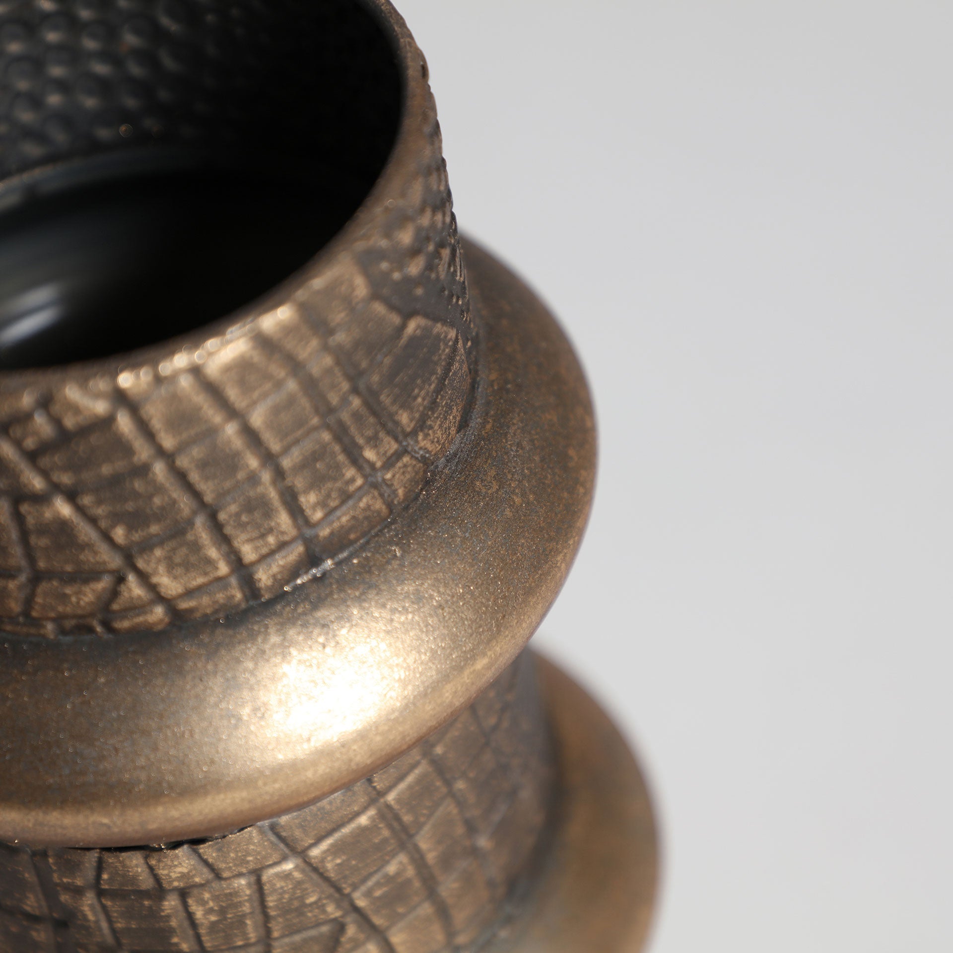 VESC VASE - ramustudio