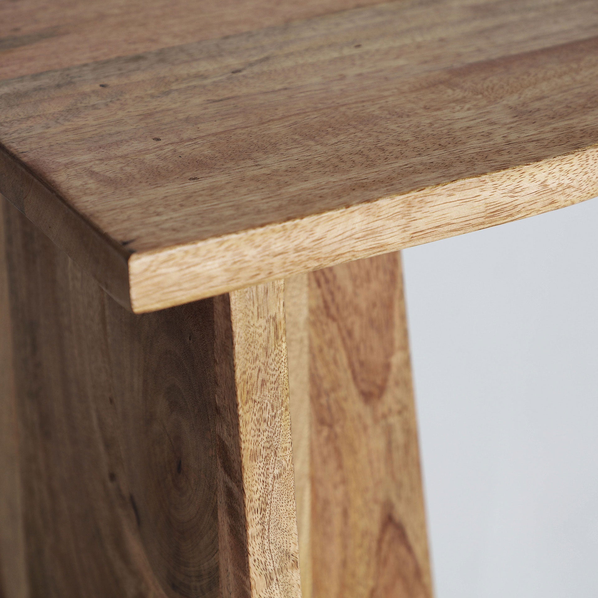 ZNIN SIDE TABLE - ramustudio